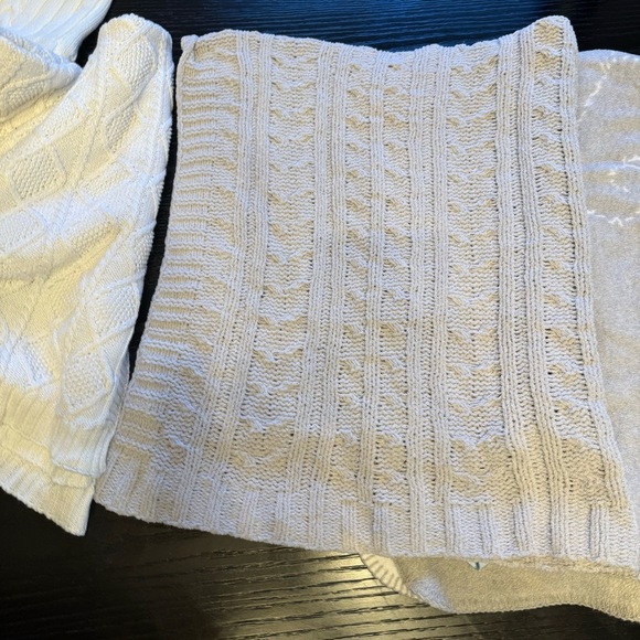 Cozy Knit and Fleece Blanket Set - Picture 4 of 6